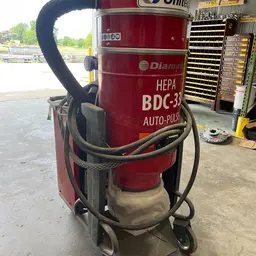 2021 Blastrac BDC-33 Vacuum