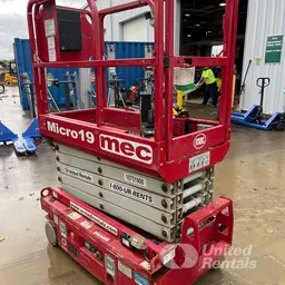 2018 MEC MICRO 19 Scissor Lift