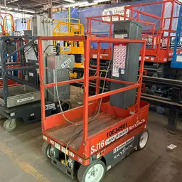 2017 Skyjack SJ16 Self-Propelled One-Person Lift