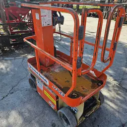 2017 JLG 1230ES Self-Propelled One-Person Lift