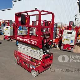 2019 MEC MICRO 19 Scissor Lift