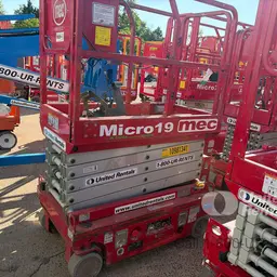 2019 MEC MICRO 19 Scissor Lift