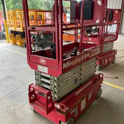 2018 MEC MICRO 19 Scissor Lift