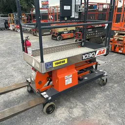 2023 JLG 1030P Pusharound Lift
