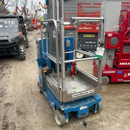 2017 Genie GR-20 Self-Propelled One-Person Lift