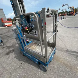 2019 Genie GR-20 Self-Propelled One-Person Lift
