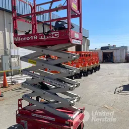 2018 MEC MICRO 19 Scissor Lift