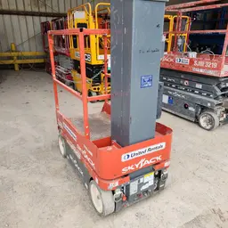 2018 Skyjack SJ16 Self-Propelled One-Person Lift