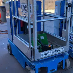 2017 Genie GR-20 Self-Propelled One-Person Lift