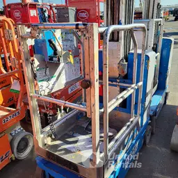 2017 Genie GR-20 Self-Propelled One-Person Lift