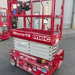 2018 MEC MICRO 19 Scissor Lift