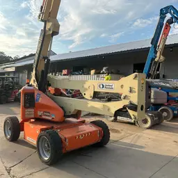 2016 JLG E450AJ Articulating Boom Lift