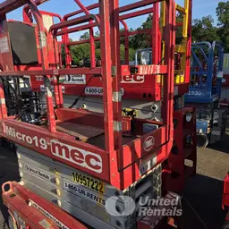 2019 MEC MICRO 19 Scissor Lift