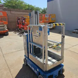 2018 Genie GR-20 Self-Propelled One-Person Lift