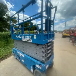 2017 Genie GS-3232 Scissor Lift