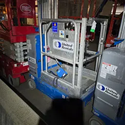 2016 Genie GR-20 Self-Propelled One-Person Lift
