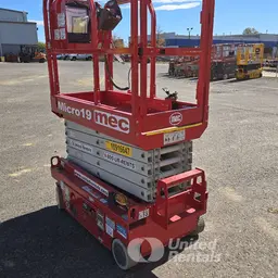 2019 MEC MICRO 19 Scissor Lift