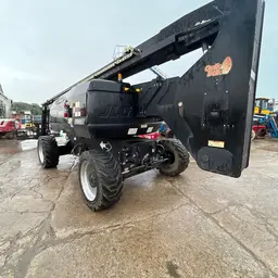 2018 JLG 800AJ Articulating Boom Lift