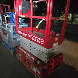 2019 MEC MICRO 19 Scissor Lift