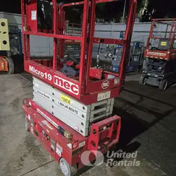 2020 MEC MICRO 19 Scissor Lift