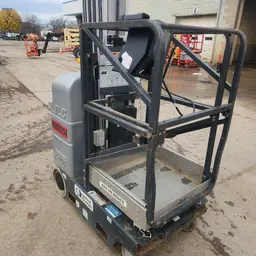 2018 JLG 20MVL Self-Propelled One-Person Lift