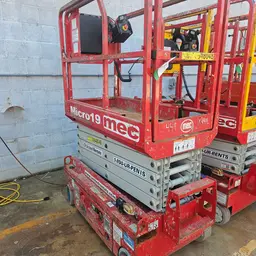 2019 MEC MICRO 19 Scissor Lift
