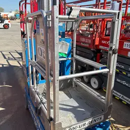 2018 Genie GR-20 Self-Propelled One-Person Lift