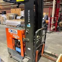 2018 Toyota 9BRU23 Warehouse Forklift