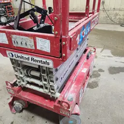 2018 MEC 1330SE Scissor Lift