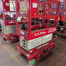 2017 MEC 1330SE Scissor Lift