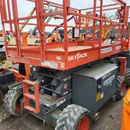 2018 Skyjack SJ6832RT Rough Terrain Scissor Lift