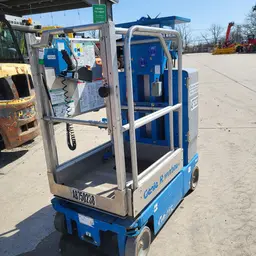 2019 Genie GR-12 Self-Propelled One-Person Lift