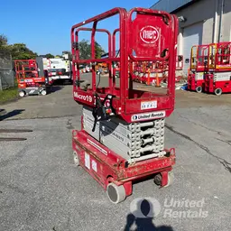 2019 MEC MICRO 19 Scissor Lift
