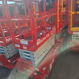 2018 MEC MICRO 19 Scissor Lift