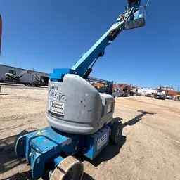 2015 Genie Z-40/23N RJ Articulating Boom Lift