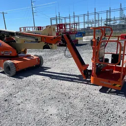 2016 JLG E450AJ Articulating Boom Lift