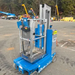 2018 Genie GR-20 Self-Propelled One-Person Lift