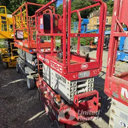 2018 MEC MICRO 19 Scissor Lift