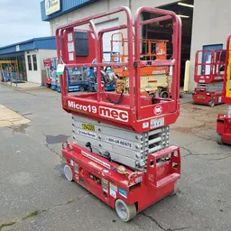 2019 MEC MICRO 19 Scissor Lift