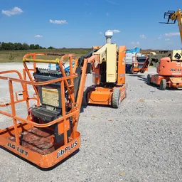 2018 JLG E300AJP Articulating Boom Lift