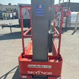 2018 Skyjack SJ12 Self-Propelled One-Person Lift