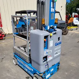 2019 Genie GR-20 Self-Propelled One-Person Lift