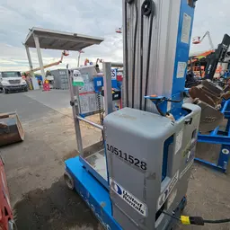 2016 Genie GR-20 Self-Propelled One-Person Lift