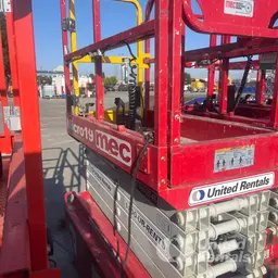 2019 MEC MICRO 19 Scissor Lift