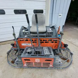 2022 Husqvarna CRT 48 Screed/Trowel