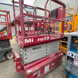 2018 MEC MICRO 19 Scissor Lift