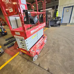 2019 MEC MICRO 19 Scissor Lift