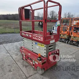 2018 MEC MICRO 19 Scissor Lift
