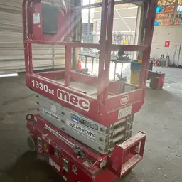 2017 MEC 1330SE Scissor Lift