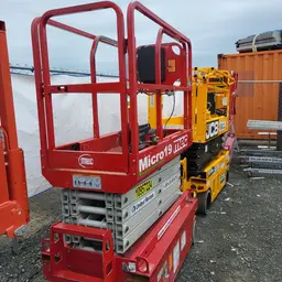 2019 MEC MICRO 19 Scissor Lift